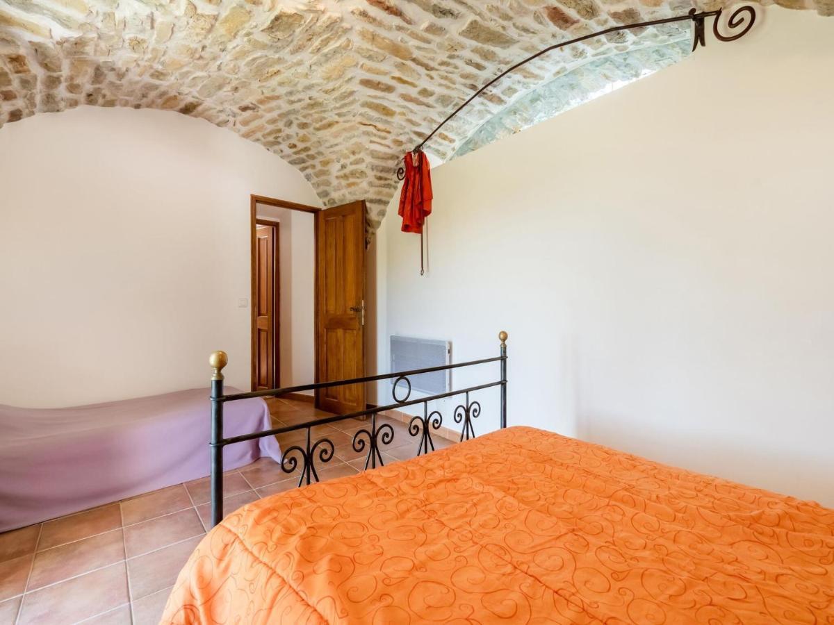 Classy Holiday Home In Les Vans With Pool Chambonas المظهر الخارجي الصورة
